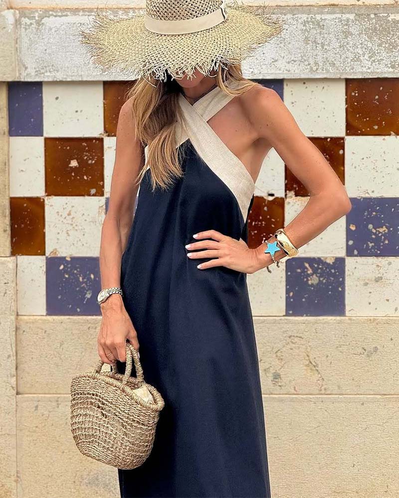 SIENNA | Elegant Dress with Backless Design and Trendy Crossed Collar