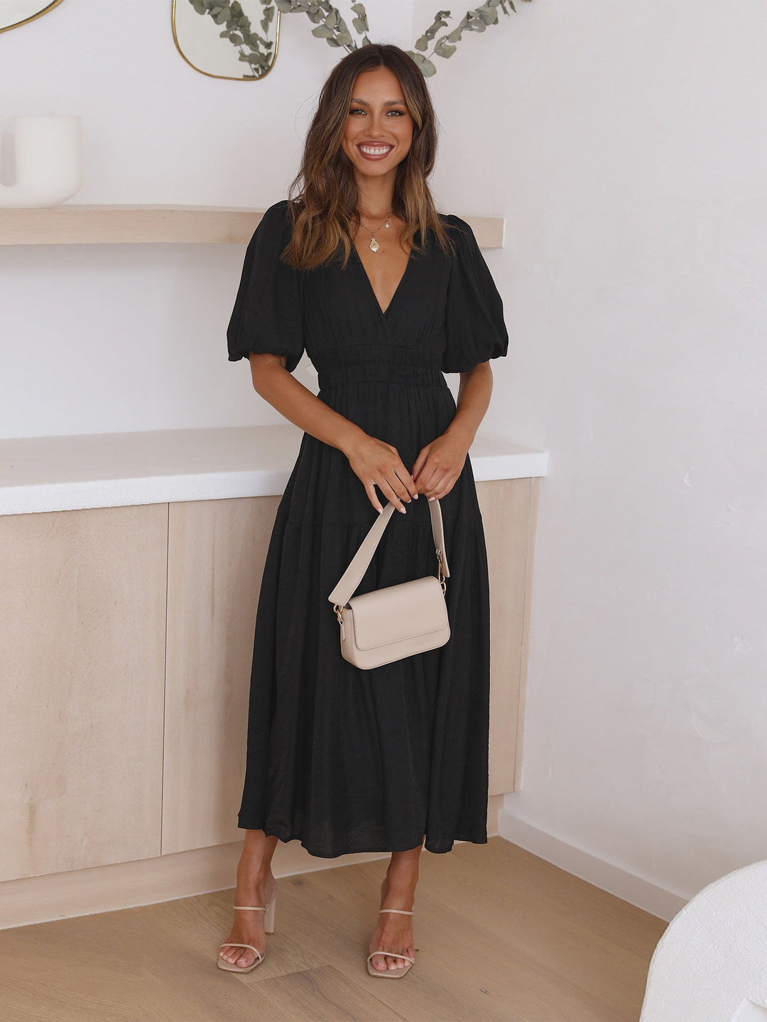 Melanie ™ - V-Neck Flow Dress