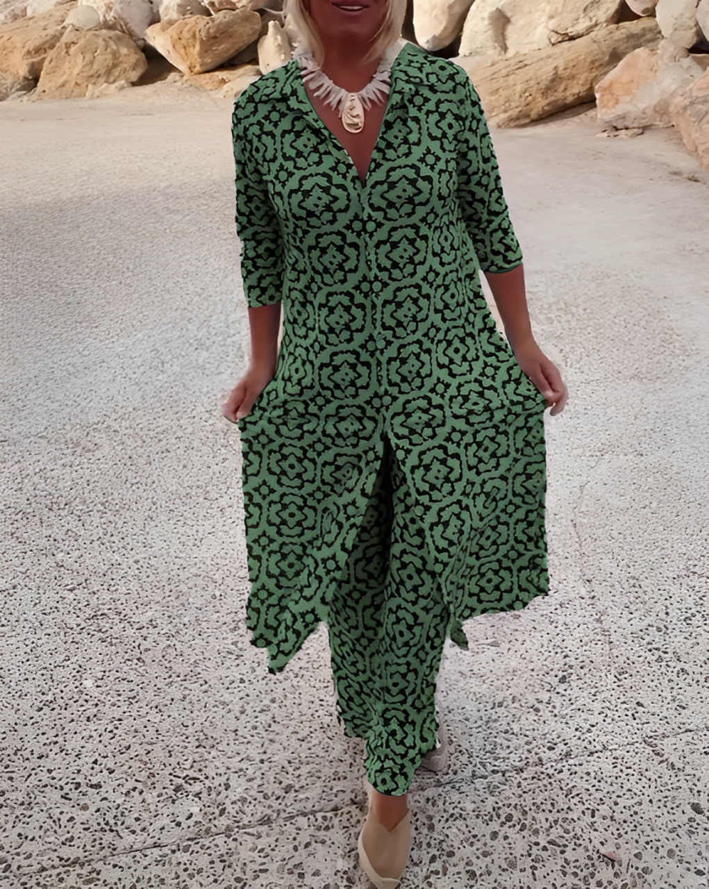 Rosine | Elegant set with geometric print