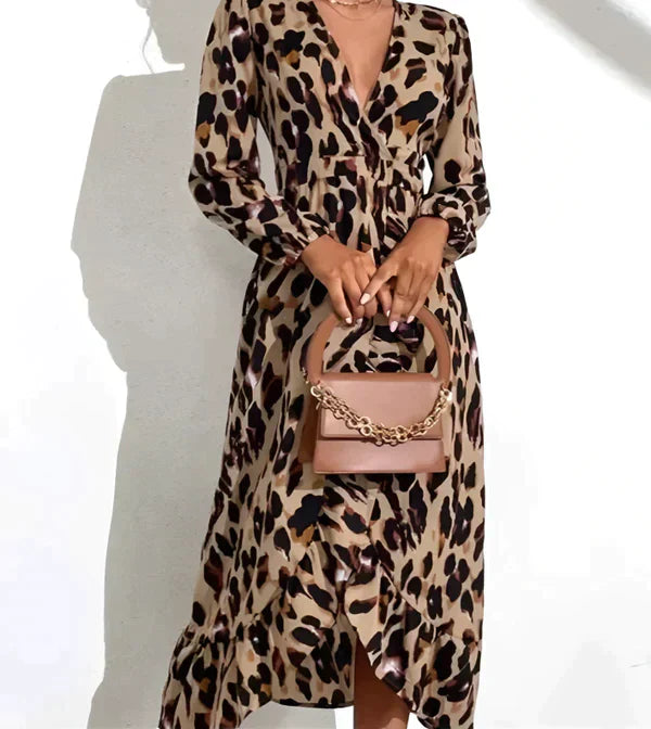 Lisandra | Elegant Dress with V-Neck