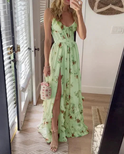 FLORÉA | Long floral dress with a flattering neckline
